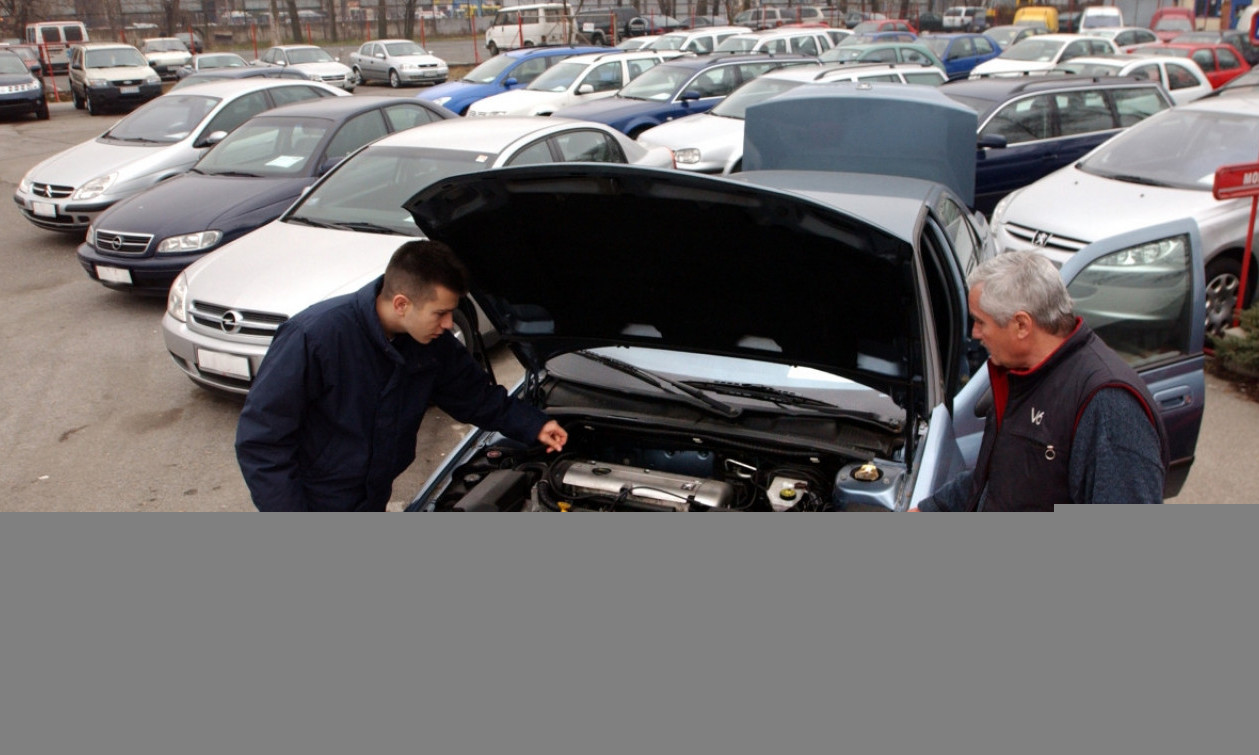 SRBI IH MASOVNO VOZE, A MAJSTORI IH PSUJU! Spisak automobila koje treba da zaobiđete